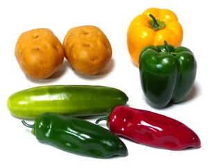 7er Pack Künstliches Gemüse Pfeffer Kartoffel Gurke Falsches Gemüse Posten - Bild 1 von 1