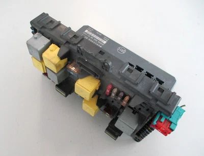 Mercedes Benz SAM Fuse Box Control Unit Vito Viano W639 A6395450601 - Image 1 of 3