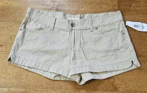 Women's No Boundaries Chino Shorts Size 17 - 100% Cotton 38x 2 1/2 Beach Hotgirl - Picture 1 of 4