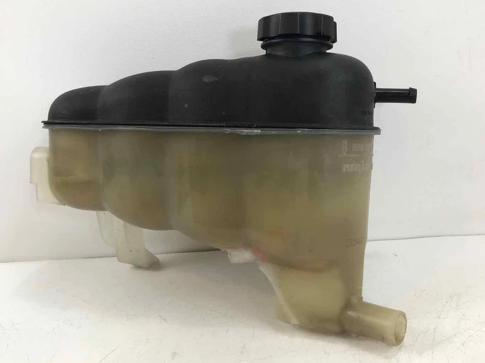 Engine Coolant Recovery Bottle 22870828 Fits 07 - 14 CHEVY SUBURBAN 1500 5.3L - Image 1 of 4