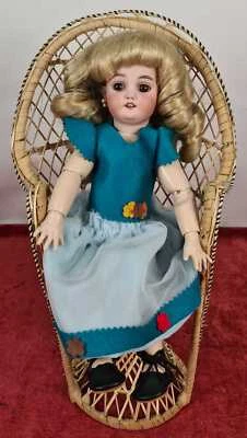 POUPÉE DE PORCELAINE. CORPS DE COMPOSITION. SIMON ET HALBIG. XIXÈME SIÈCLE - Photo 1/2