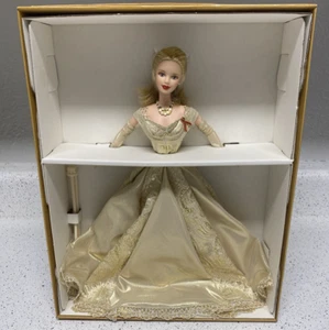 Golden Anniversary Toys 'R' Us 50th Anniversary Barbie Doll 1998 Mattel 15841 - Picture 1 of 14