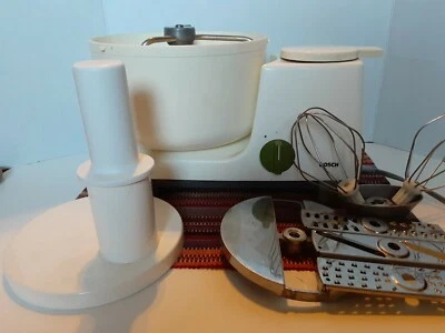 Vintage Bosch Universal UM3 Mixer/Triturador/Máquina de Cozinha Por Favor Leia - Imagem 1 de 4