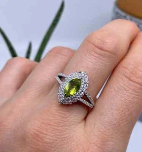 Peridot natural gemstone Ring, silver 925, Gold plated, 8US - Picture 1 of 4