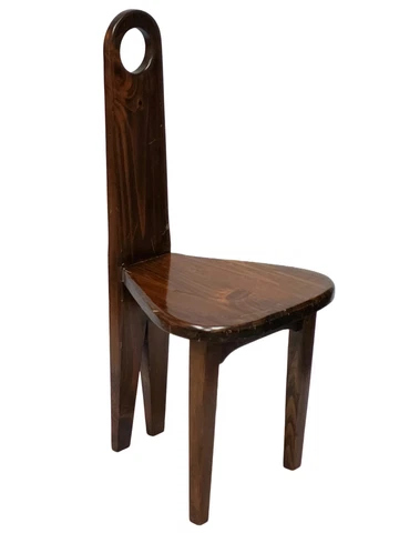 ANTIQUE SCULPTURAL RUSTIC KEYHOLE STYLE CARVED WOOD ACCENT CHAIR Cover