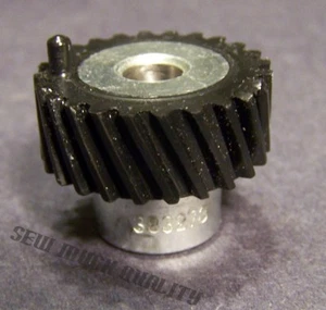 GEAR Feed Dog Drive Shaft Singer 543 553B 554B 560 6100 6102 6104 6105 6106 6110 - Picture 1 of 3