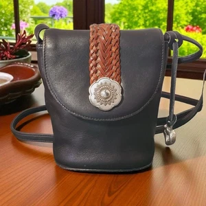Brighton One World Leder Umhängetasche Handtasche Gesäßtasche schwarz braun silber - Bild 1 von 11