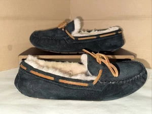UGG Australia Mujer Dakota Negro Gamuza Piel de Oveja Mocasín Sin Cordones Talla 7 EE. UU. - Imagen 1 de 7
