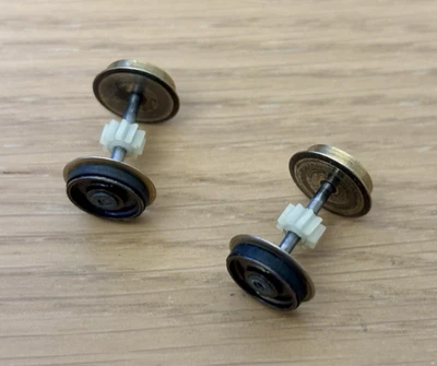 JOUEF lot de 2 essieux bandagés sur 1 roue avec pignon de TGV ATLANTIQUE - HO - Photo 1/3