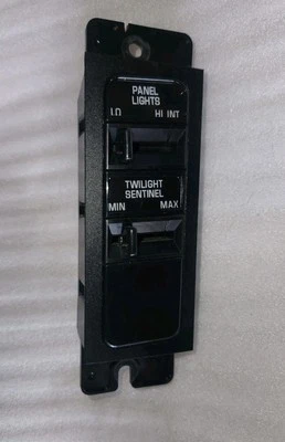 1998 Buick Lesabre Panel Light/Twilight Sentinel Switch Dash Mounted 25642525 - Image 1 of 4