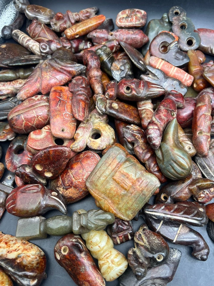 50PCS Old China Hongshan Culture Hetian Jade Hand-Carved Mixed Amulet Pendant - Image 1 of 4