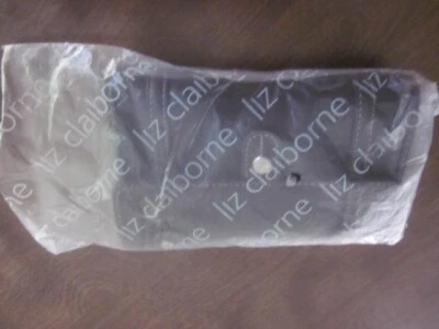 LIZ CLAIBORNE Women's Black Clutch Wallet   Seasonless SLRUA783 - new - Image 1 of 4