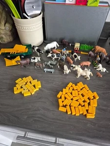 Vintage Britains farm hay & straw bales with animals and crop sprayer vgc - Picture 1 of 12