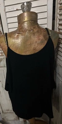 Top Jlo Jennifer Lopez negro hombro frío con correas de cadena dorada talla M nuevo con etiquetas Foto 1 de 4