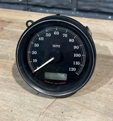 Harley Electra Glide Classic 2007 FLHTC velocímetro medidor grupo fabricante de equipos originales Foto 1 de 4