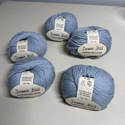 Debbie Bliss Fino Donegal Merino Cachemira Azul Claro Hilo Lote De 5 Hecho en Italia Foto 1 de 4