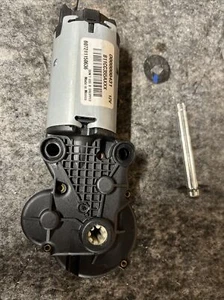 08-14 CHRYSLER SEBRING Or 200 CONVERTIBLE TOP ROOF UPPER LOCK LATCH MOTOR - Picture 1 of 5