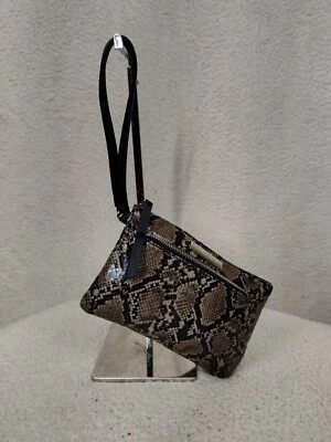 Bolso sin asas Nine West para mujer mediano marrón con estampado de brotes de cuero Foto 1 de 4