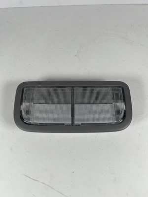 Luz de mapa de techo cúpula central delantera gris oscuro Honda Civic/Fit/Insight Foto 1 de 4