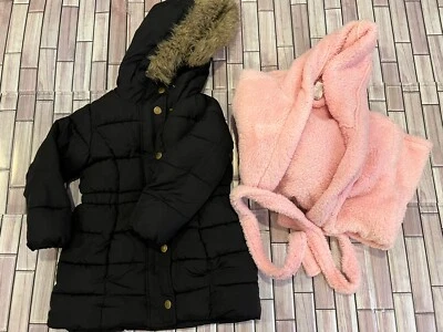Niñas 4 Puff Abrigo Negro Cremallera Capucha Snap GapKids Bata Rosa Gymboree Bata 2 Artículos Foto 1 de 4