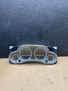 2010 Jeep Wrangler Speedometer Cluster OEM L9049 - Picture 1 of 8