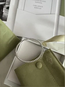 NEW! ๐ค Van cleef arpels VCA 18K White Gold Perlee Pearls Bracelet Medium Model - Picture 1 of 7