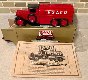 ERTL Co. TEXACO L.E. DIE- CAST 1930 DIAMOND FUEL TANKER LOCKING COIN BANK w/ KEY - Picture 1 of 5