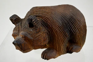 HANDGESCHNITZTE HOLZFIGUR AUS CANADA - BRAUNBÄR - FEINE HANDARBEIT - Bild 1 von 6