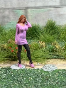 Model Railway Figure Woman In Pink Dress 3D Scale Printed HO OO SCALE - Picture 1 of 6