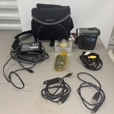Sony DCR-PC350 MiniDV NTSC Camcorder Handycam - Bag, Etc. - SEE PHOTOS! - Image 1 of 4