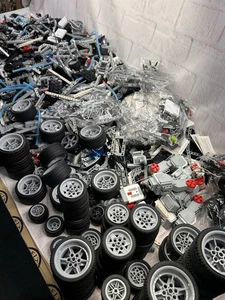 🔥🔥LEGO Mindstorms EV3 Technic Expansion (Lot 27 lbs ) Parts Wheels Gears Bulk - Picture 1 of 23
