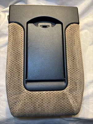 1999-2007 Chevy GMC Silverado Avalanche Center Console Arm Rest Jump Seat Cloth - Image 1 of 4