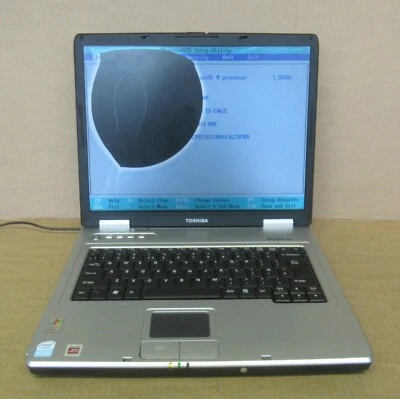 Toshiba Satellite Pro L20 15" Celeron M370 1.5Ghz 512MB 40GB XP Pro COA Laptop - Image 1 of 4