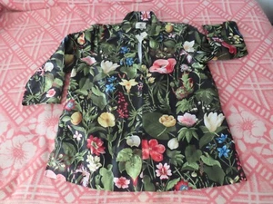 Tuckernuck Margot Top Size M Black Green Botanical Floral 3/4 Sleeve V Neck NEW - Picture 1 of 12