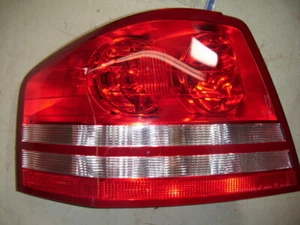 2008 2009 2010 Dodge Avenger LH Left Driver Side Tail Light OEM 08 09 10 Shiny - Picture 1 of 4