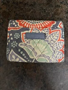 Portafoglio donna Vera Bradley triplo nomade floreale con zip portamonete spedizione gratuita - Foto 1 di 3