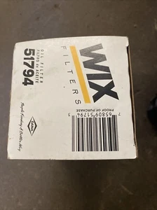 Wix 51794 Oil Filter, 2qt Chevy, Big & Small Block, C-60, C-70, GMC 5500, 6500 - Picture 1 of 1