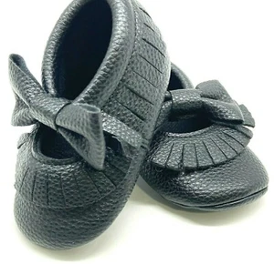 Baby Girl Black Moccasin Soft Bottom Baby Shoes Fringe Baby Size 13 - Picture 1 of 8