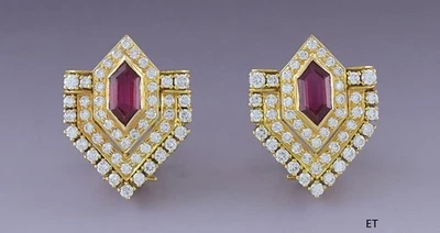 Dazzling 20k Yellow Gold 1.75ct Diamond Lab Created Ruby Stud Earrings - Image 1 of 3