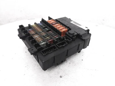 Caixa de fusíveis interna para sala de cabine 2003-2008 Bmw Z4 3.0L 61-14-8-378-113 - Imagem 1 de 4