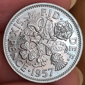 1957 Uncirculated Sixpence Coin Mint Condition - Picture 1 of 3
