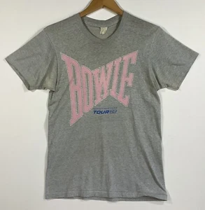 T-shirt vintage David Bowie 1983 Serious Moonlight 1983 Tour taglia S Glam Rock - Foto 1 di 7