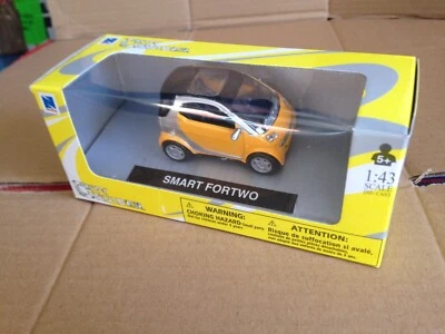 SMART FORTWO For Two scala 1/43 auto metallo NEWRAY NEW RAY NEW-RAY macchinina g - Immagine 1 di 4