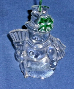 Galway Cristal Irlandés Escarchado El Muñeco de Nieve Adorno con Trébol Sombrero - Imagen 1 de 3