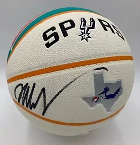 Baloncesto VICTOR WEMBANYAMA firmado SAN ANTONIO SPURS City Edition - FANÁTICOS - Imagen 1 de 7