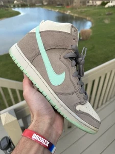Size 10.5 - Nike Dunk Pro SB High Soft Grey - Picture 1 of 9