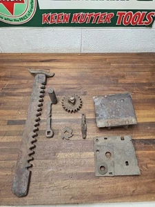 K146- ANTIQUE CONESTOGA WAGON JACK HAND FORGED PARTS - DATED? DECORATED - Picture 1 of 11