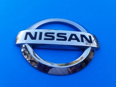 02 03 04 05 06 NISSAN ALTIMA REAR CENTER CHROME EMBLEM LOGO BADGE OEM (2005) - Image 1 of 3