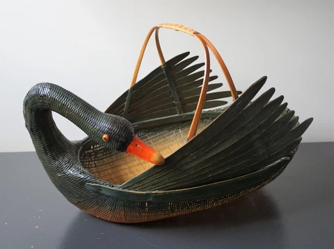 Vintage Goose Duck Basket Zhejiang Handicrafts Bamboo Wicker Rattan Large Cover