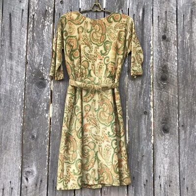 Vestido De Colección Años 50 60 Carl Naftal Dorado Verde Paisley Cinturón Vaina Hombres Locos ⭐️7704 Foto 1 de 4